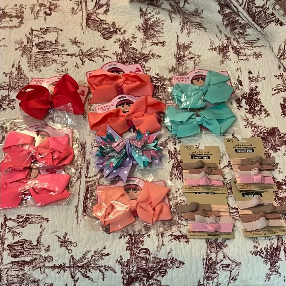 Ruffle girl bows